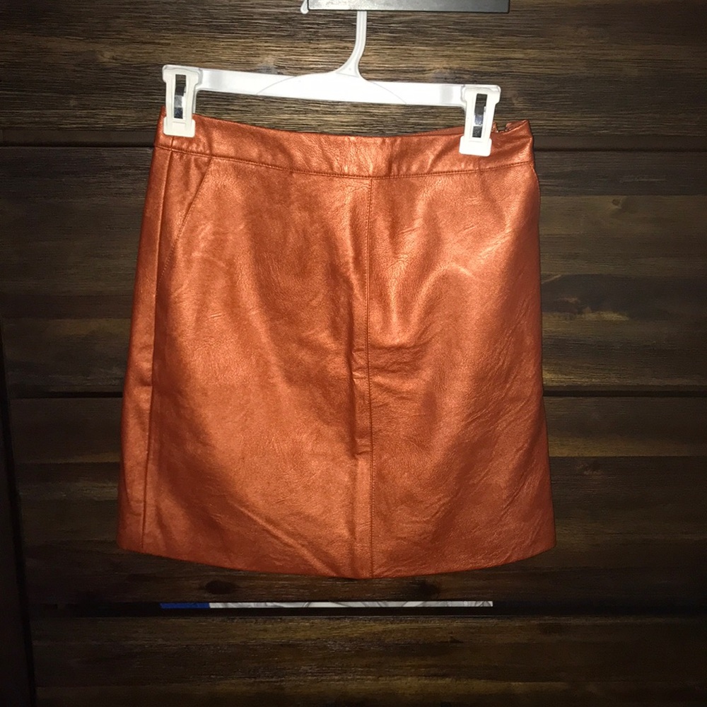 NWT Topshop size 2 rust leather sheen skirt